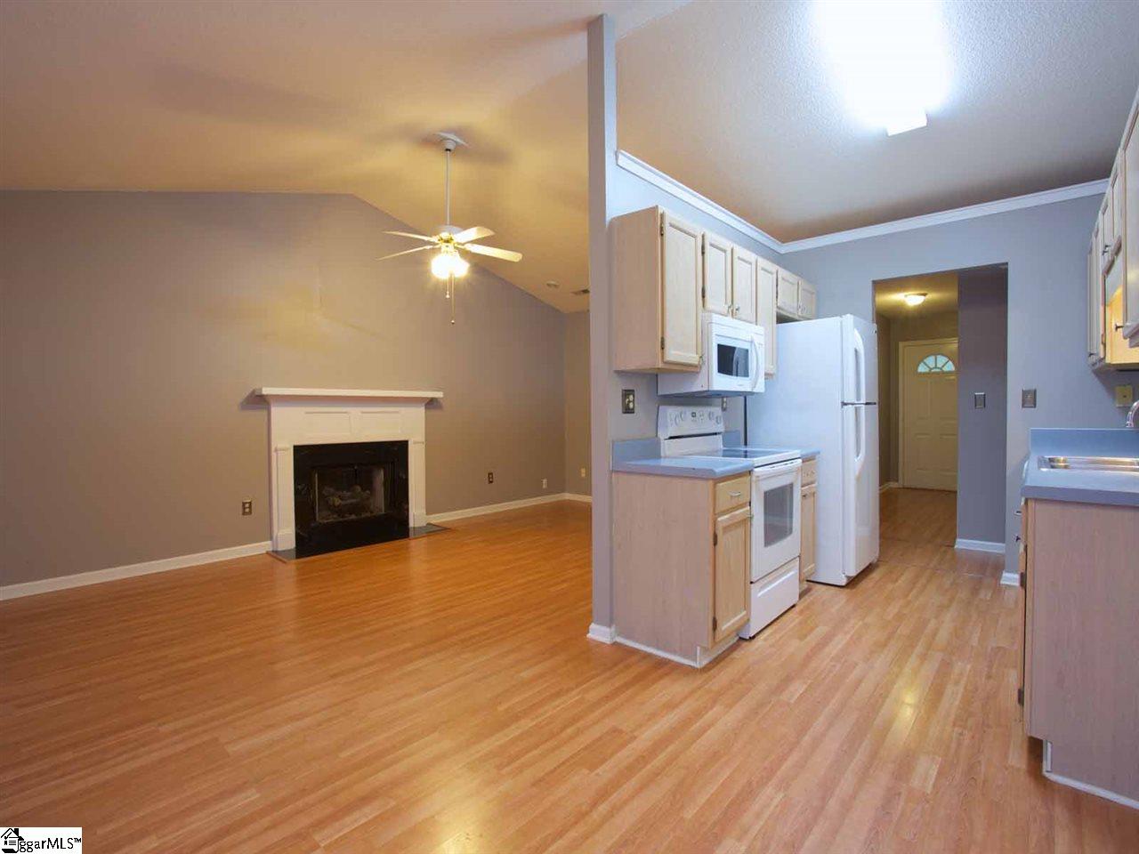 9 East Fall River Way Simpsonville, SC 29680 - Photo 10 of 29 Gallery Image 10