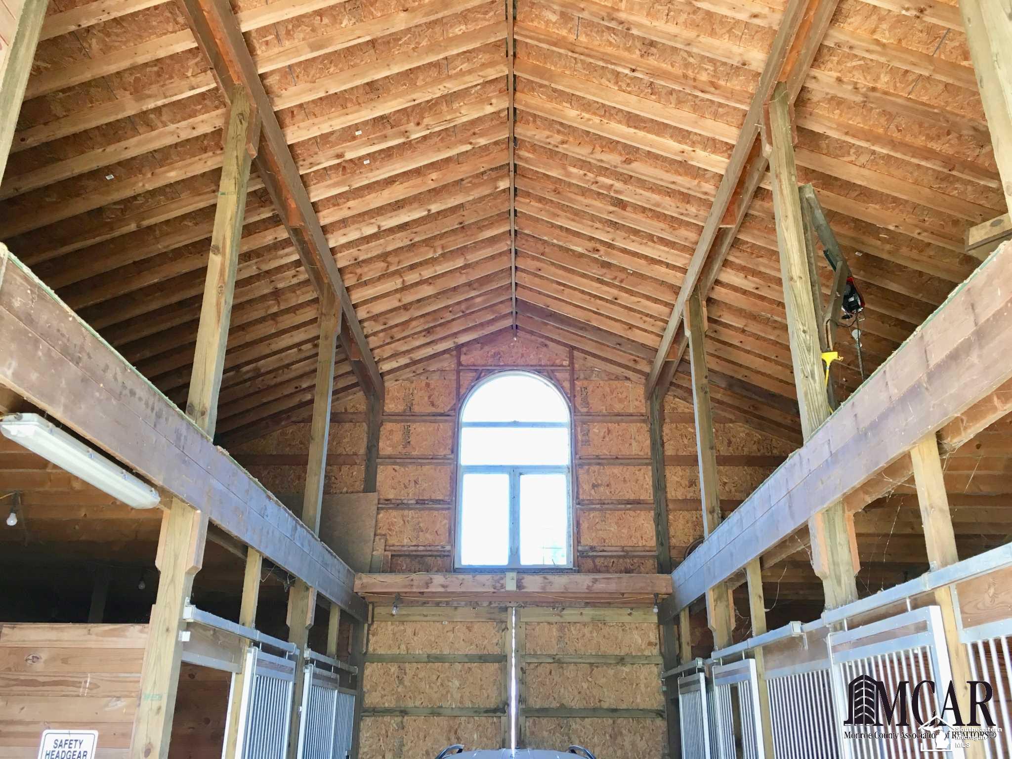10488 Secor Road Temperance, MI 48182 - Photo 15 of 39 21425420-14.JPG