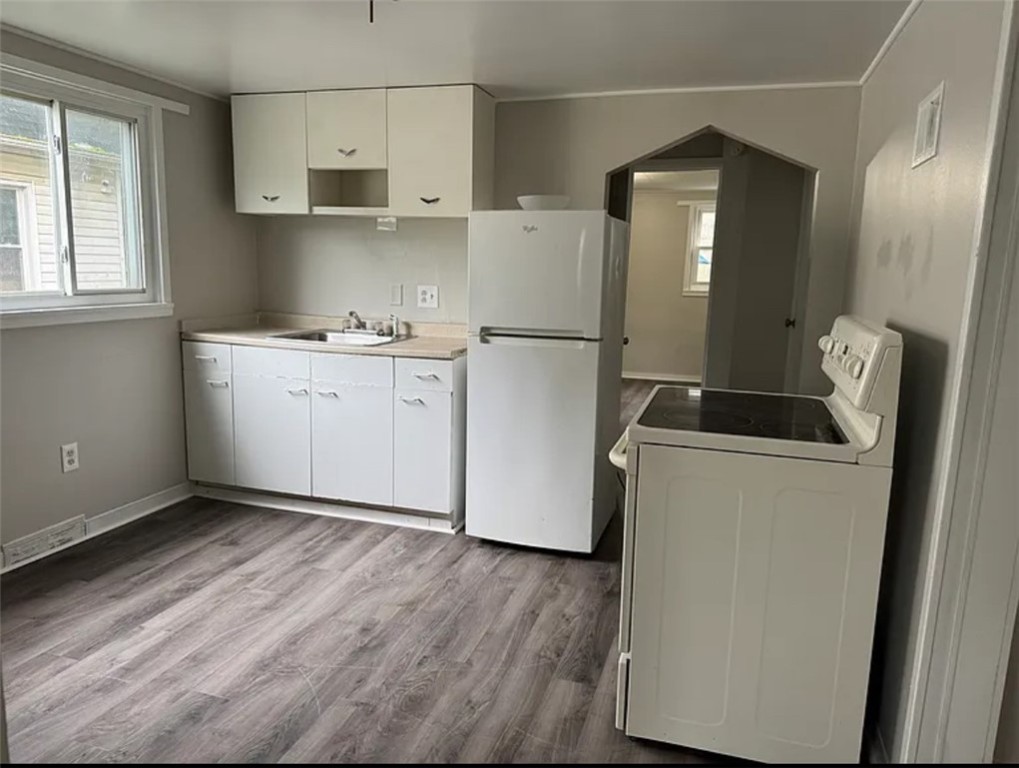 327 Webster Avenue Rochester, NY 14609 - Photo 10 of 14