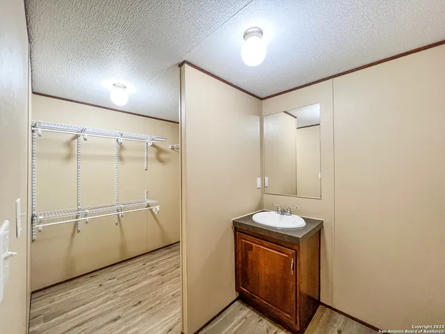 $1,250 | 1166 Ramble Hills, Canyon Lake, TX 78133