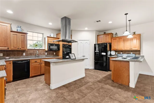 $725,000 | 2800 Lomas Rodando Calzada Road, Kempner, TX 76539