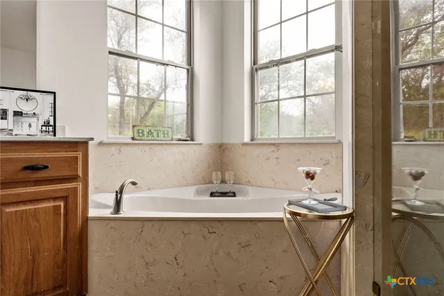 $725,000 | 2800 Lomas Rodando Calzada Road, Kempner, TX 76539