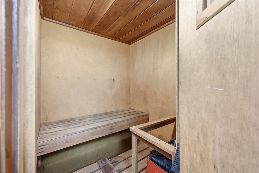 203 Green Hill Road Longmeadow, MA 01106 - Photo 32 of 42