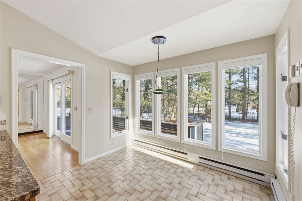 203 Green Hill Road Longmeadow, MA 01106 - Photo 7 of 42