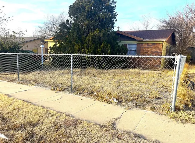 $49,999 | 1225 Pecan Street, Amarillo, TX 79107