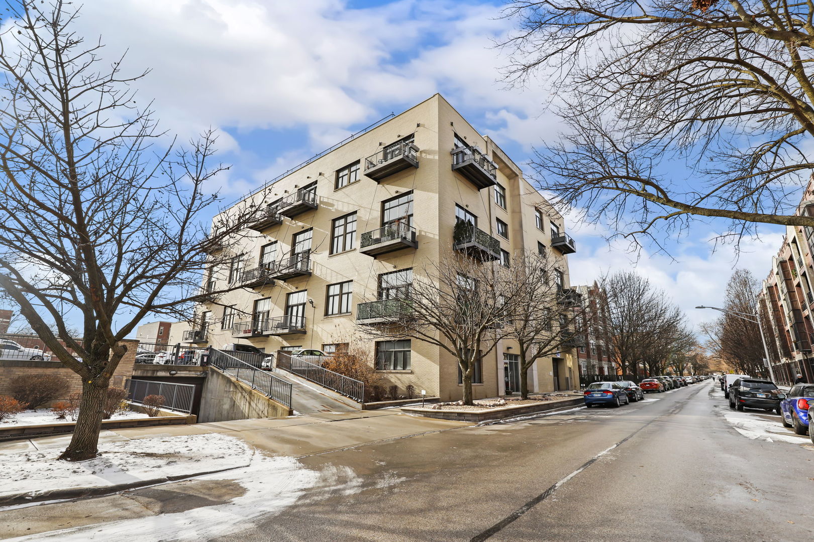 2101 West Rice Street, Unit 101 Chicago, IL 60622 - Photo 1 of 30