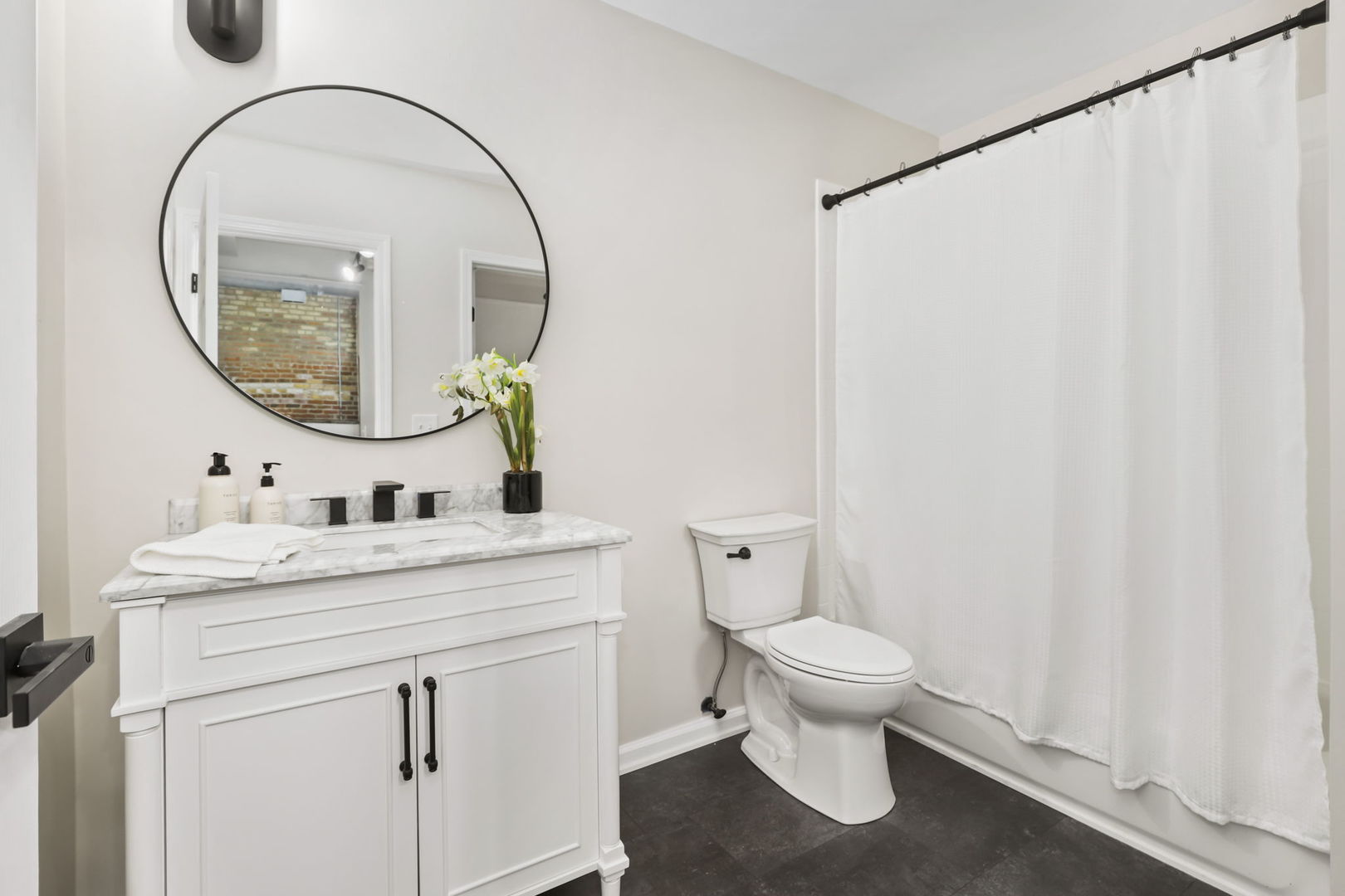 2101 West Rice Street, Unit 101 Chicago, IL 60622 - Photo 16 of 30
