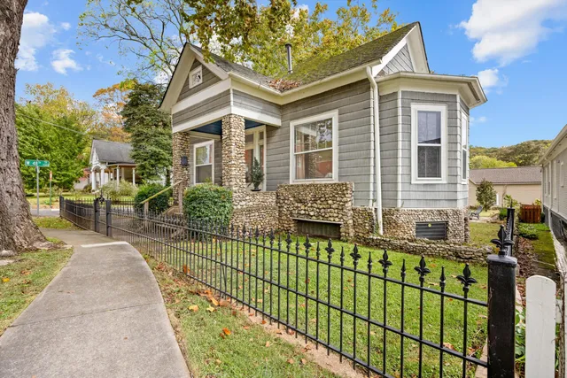 $388,000 | 4800 St Elmo Avenue, Chattanooga, TN 37409
