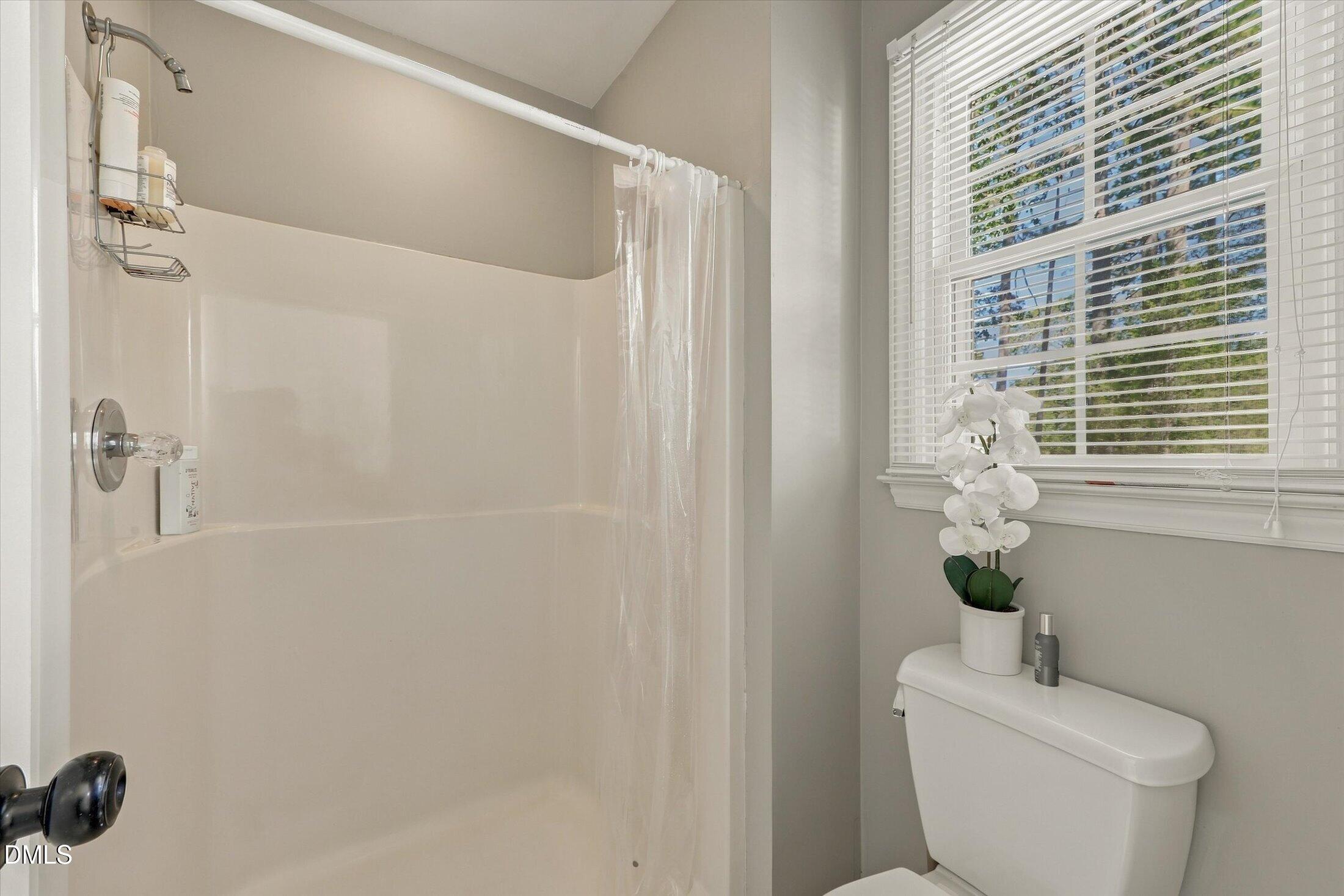 209 Rosehaven Drive Raleigh, NC 27609 - Photo 12 of 28 44-209 Rosehaven Dr-2643