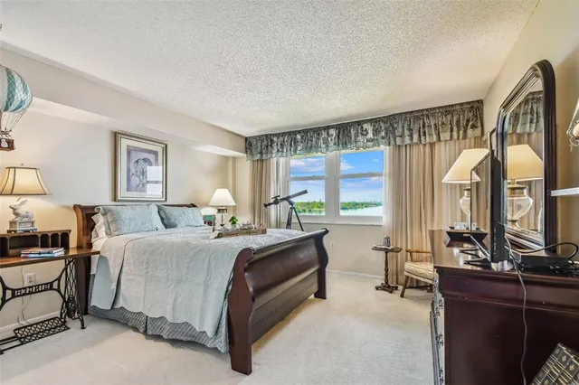 $1,090,000 | 634 Edgewater Drive, Unit 744, Dunedin, FL 34698