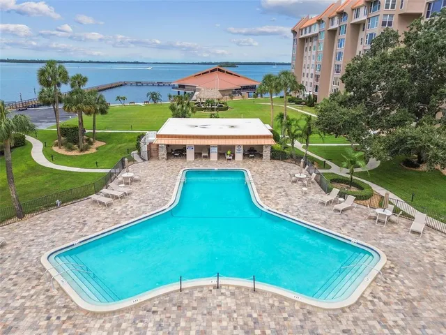 $1,090,000 | 634 Edgewater Drive, Unit 744, Dunedin, FL 34698