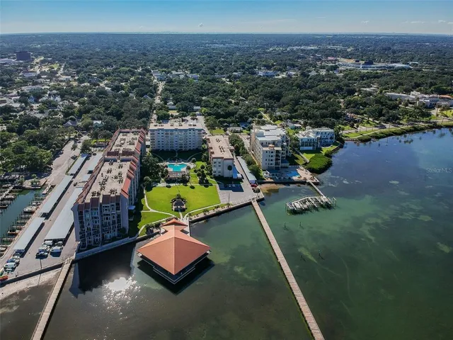 $1,090,000 | 634 Edgewater Drive, Unit 744, Dunedin, FL 34698