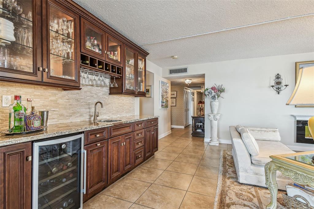 634 Edgewater Drive, Unit 744 Dunedin, FL 34698 - Photo 9 of 44