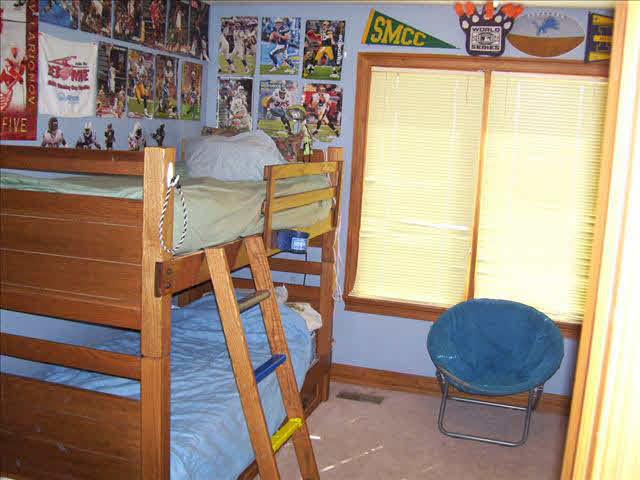 4611 Newport Road Newport, MI 48166 - Photo 7 of 19 20085856-6.JPG