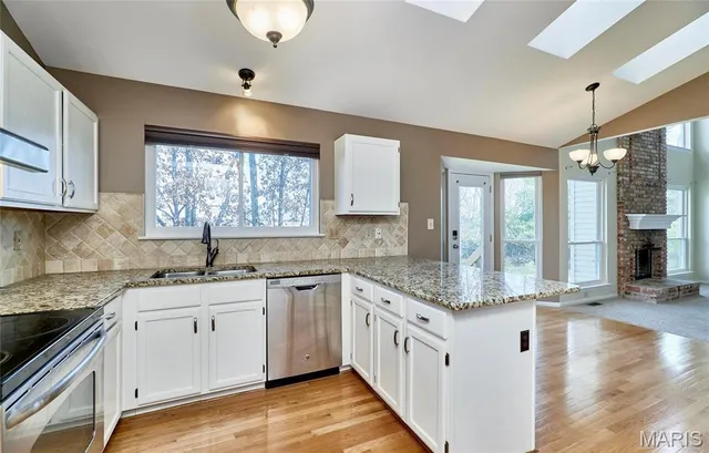 $3,000 | 104 Westridge Parc Lane, Ellisville, MO 63021