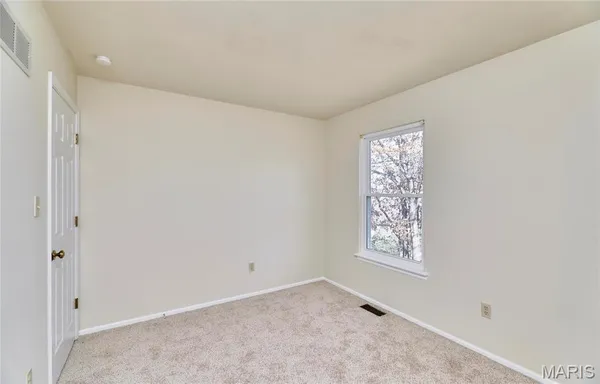 $3,000 | 104 Westridge Parc Lane, Ellisville, MO 63021