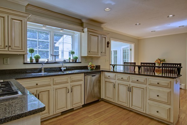 20 Elizabeth Road Hopkinton, MA 01748 - Photo 12 of 29 Gallery Image 12
