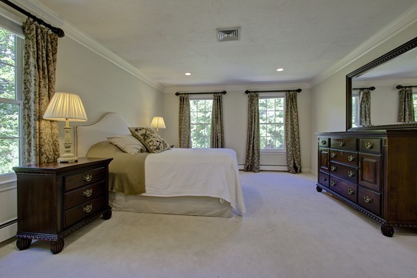 20 Elizabeth Road Hopkinton, MA 01748 - Photo 19 of 29 Gallery Image 19