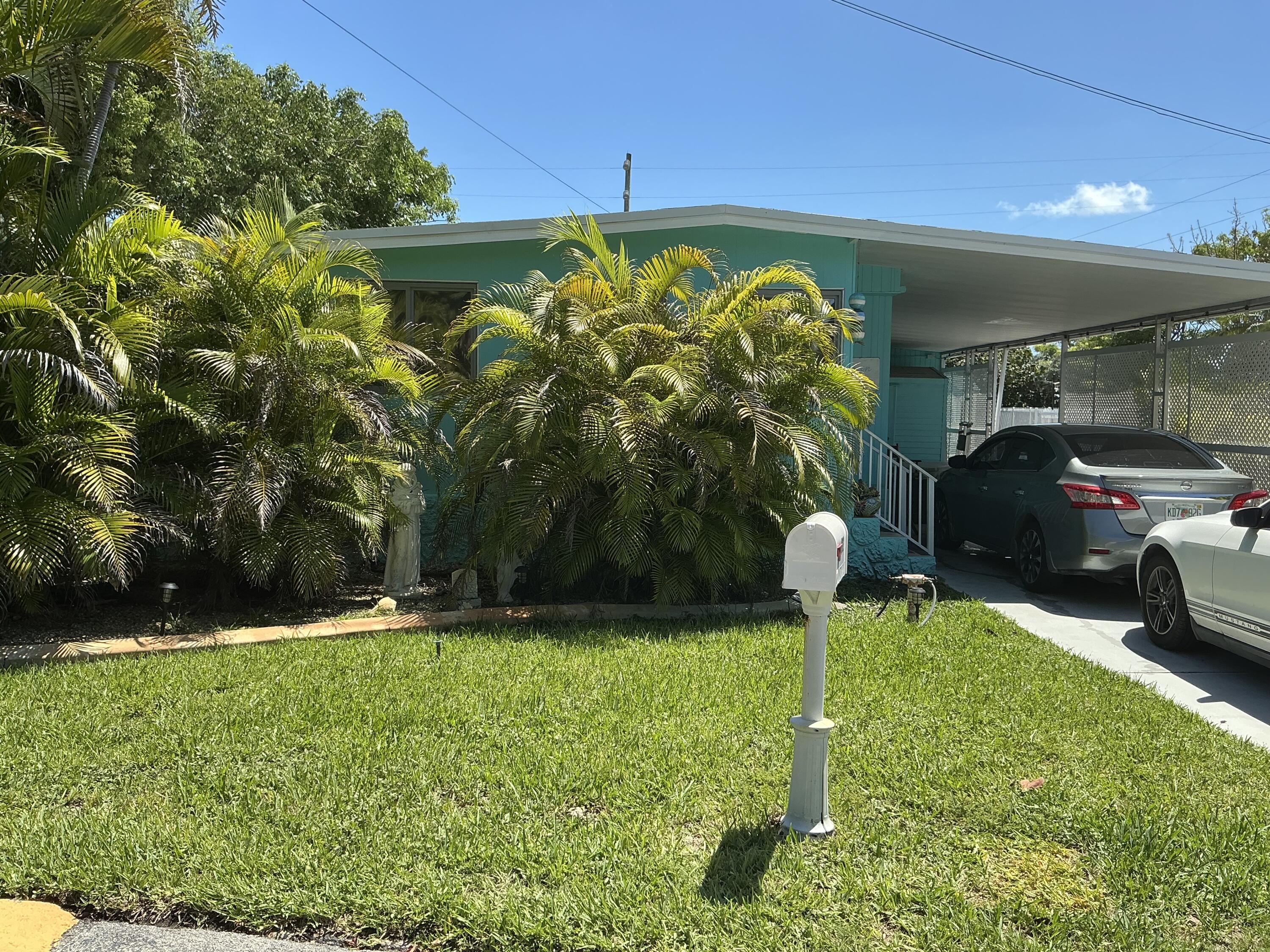802 North Topaz Key Largo, FL 33037 - Photo 1 of 18 IMG_0019