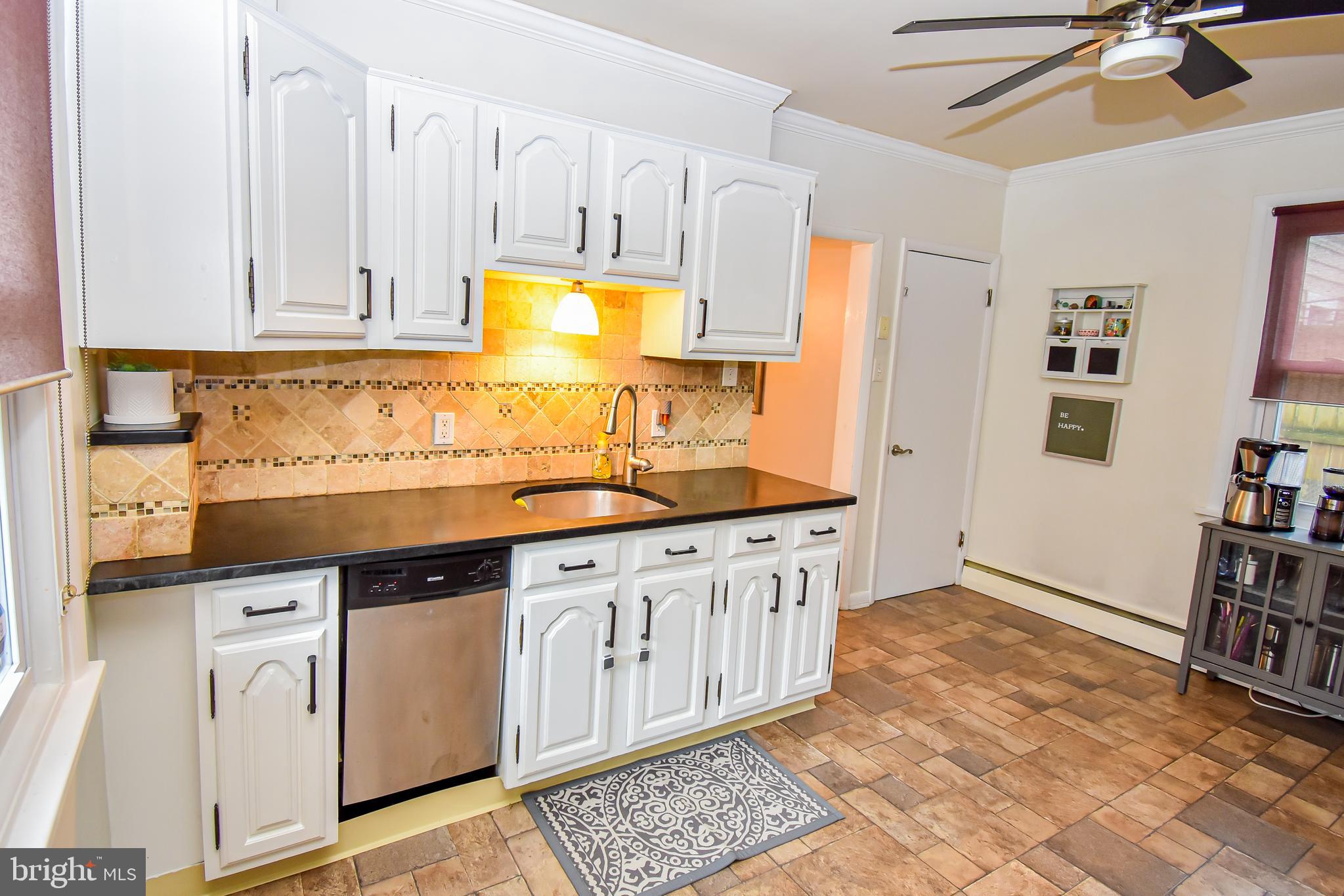 574 Mill Road Havertown, PA 19083 - Photo 13 of 27 Kitchen