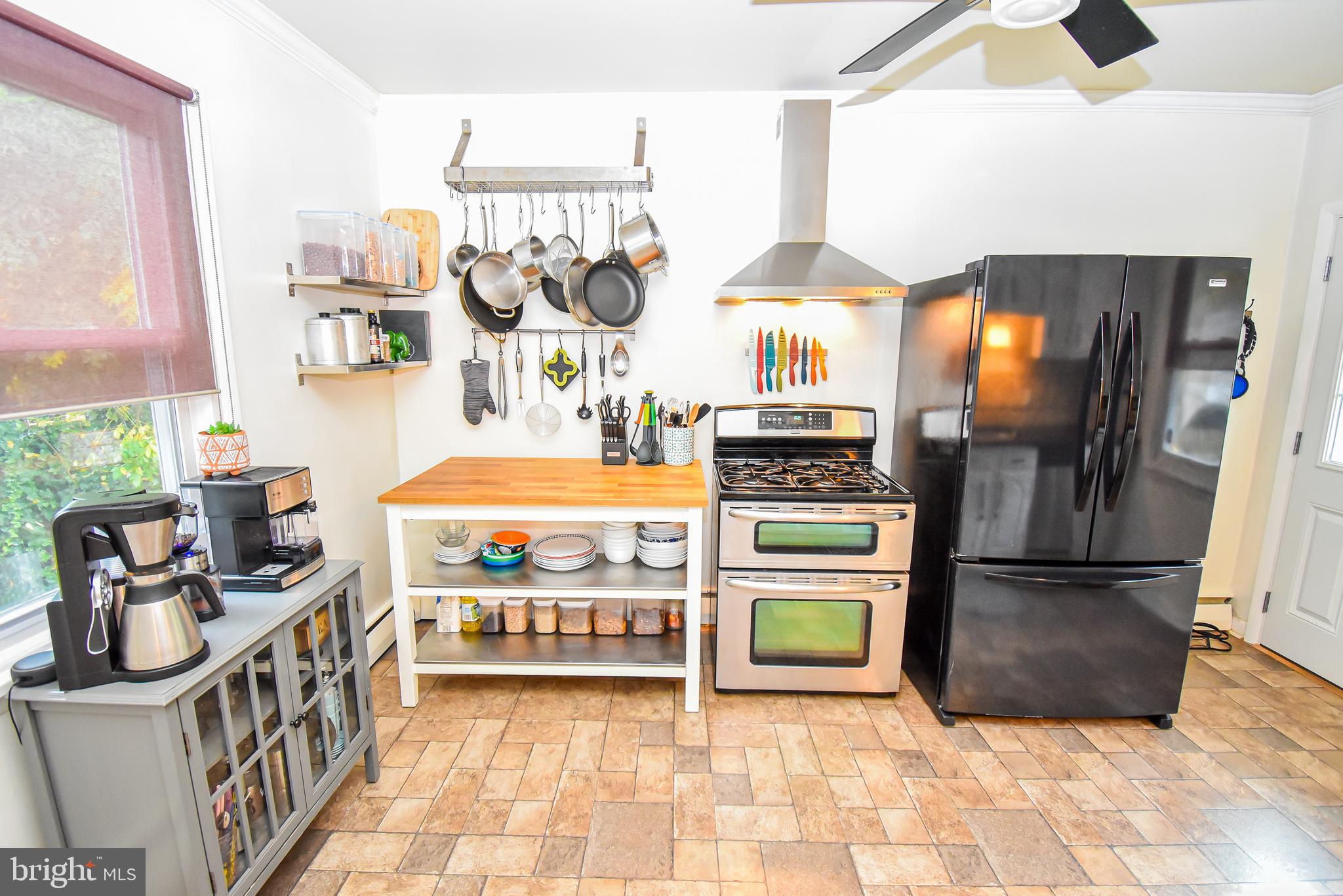 574 Mill Road Havertown, PA 19083 - Photo 15 of 27 Kitchen
