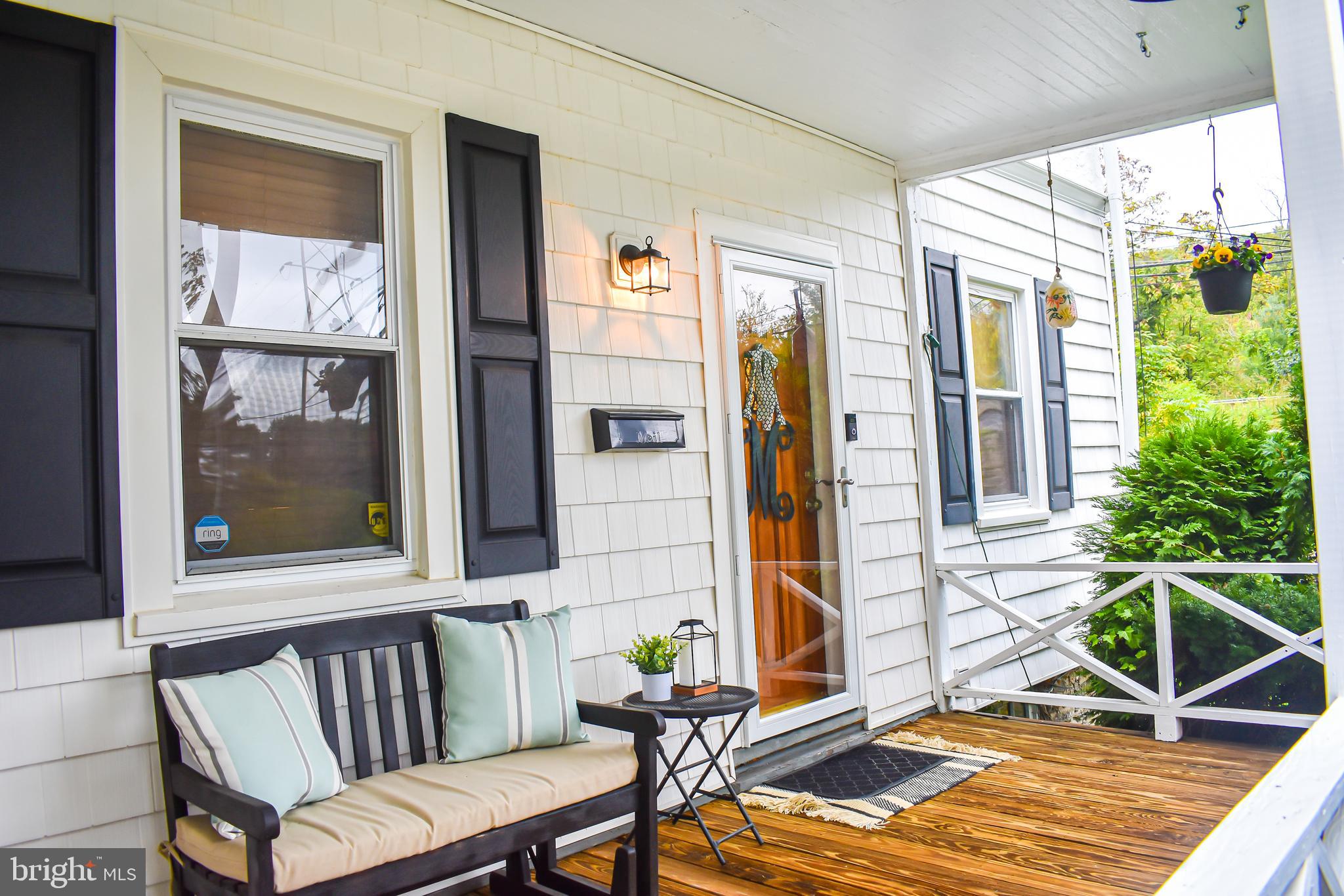 574 Mill Road Havertown, PA 19083 - Photo 5 of 27 Front Porch