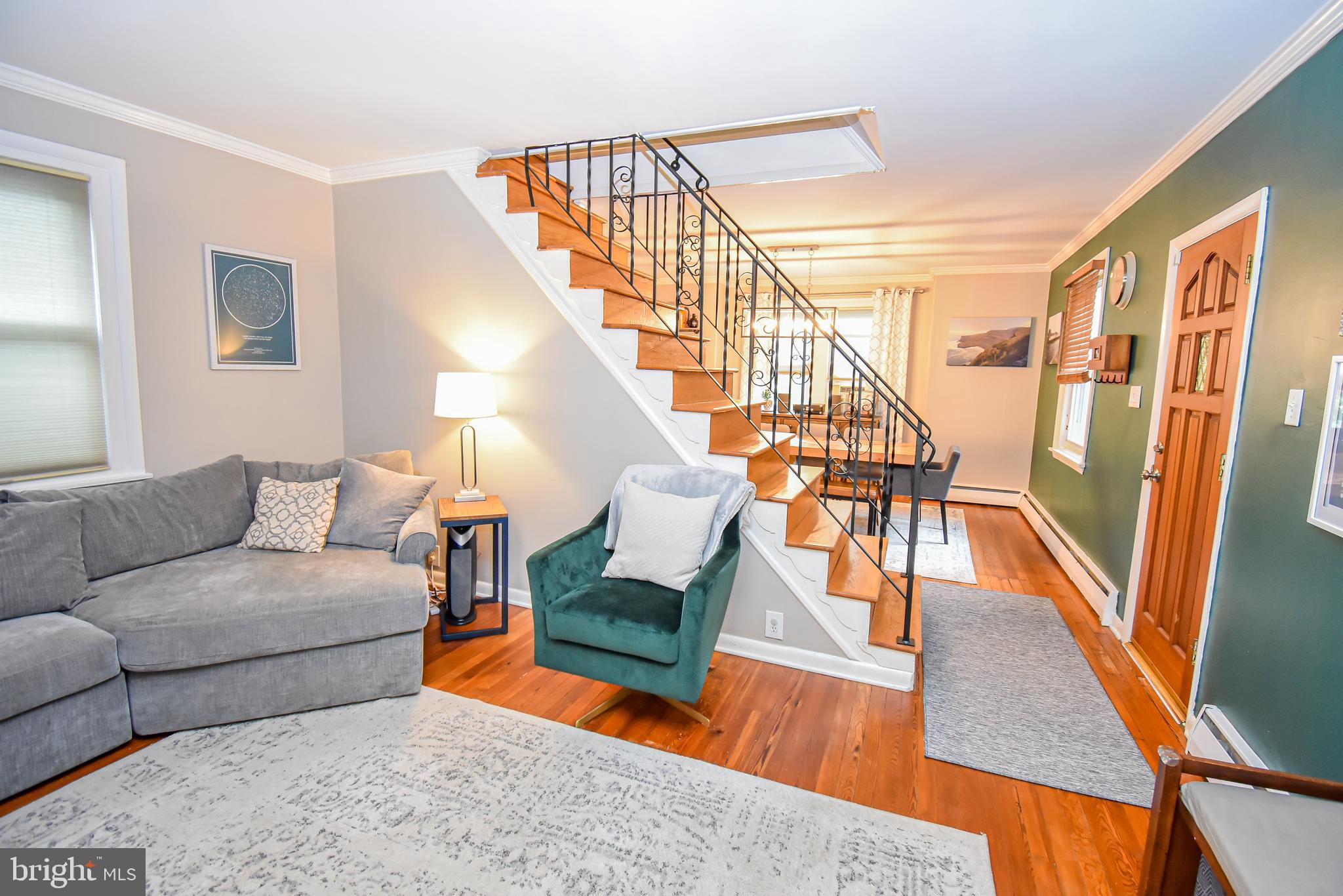 574 Mill Road Havertown, PA 19083 - Photo 8 of 27 Living Room
