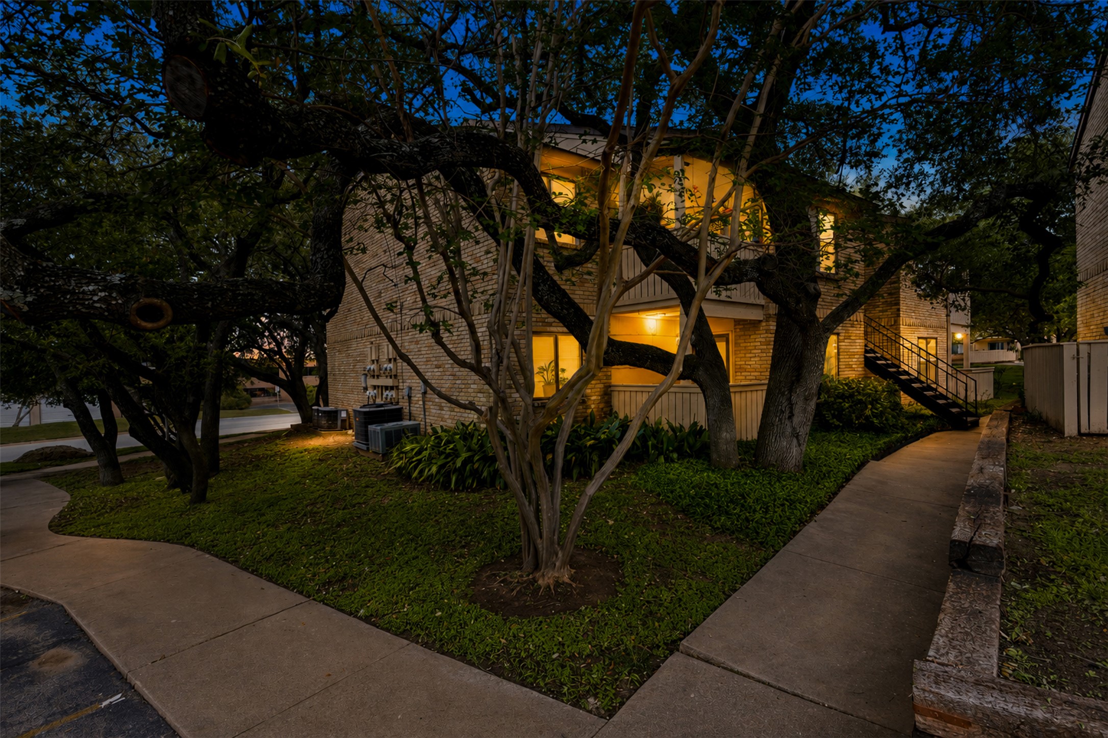 8210 Bent Tree Road, Unit 235 Austin, TX 78759 - Photo 4 of 30