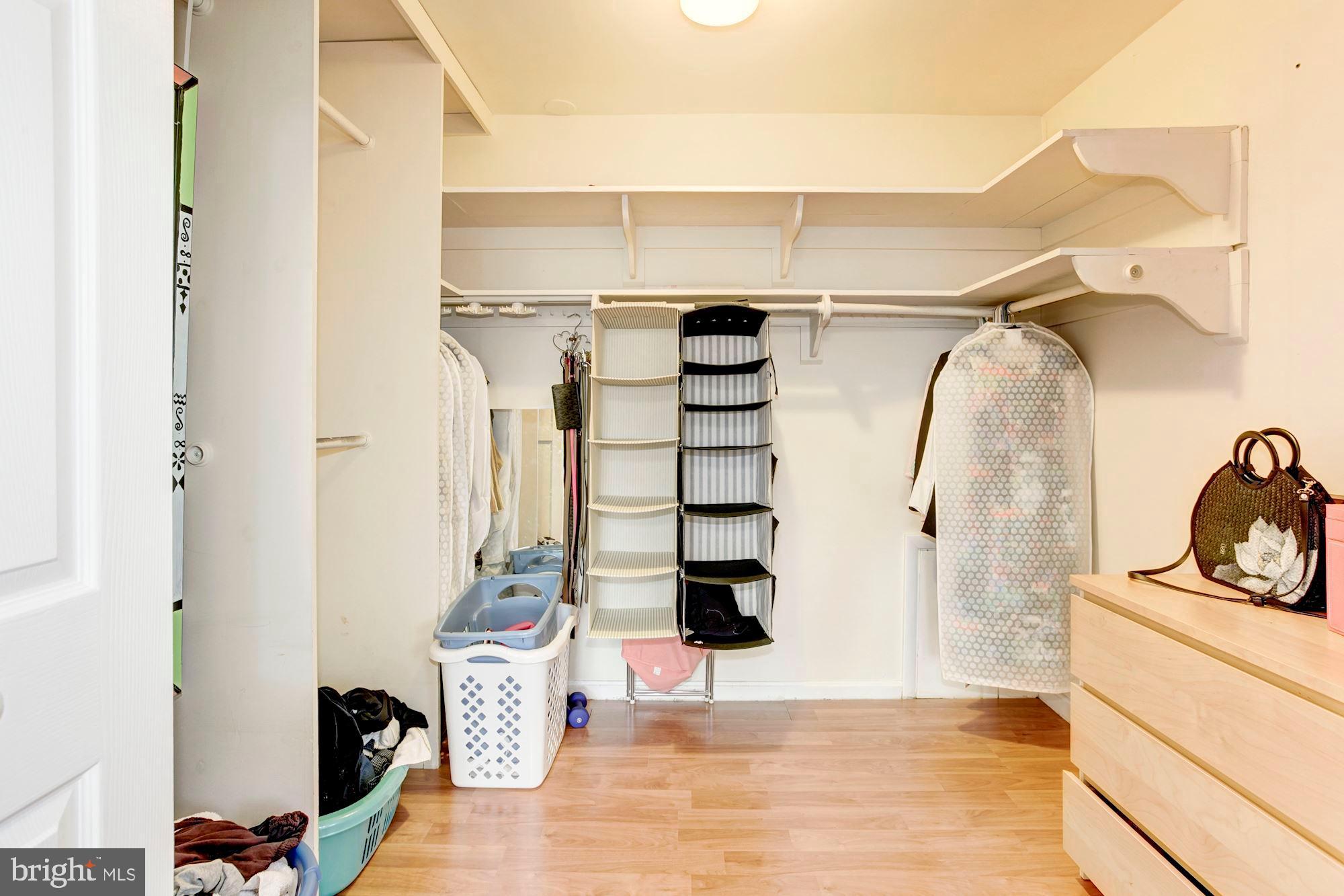 6906 Inverness Drive Springfield, VA 22150 - Photo 15 of 42 MASTER WALK-IN CLOSET