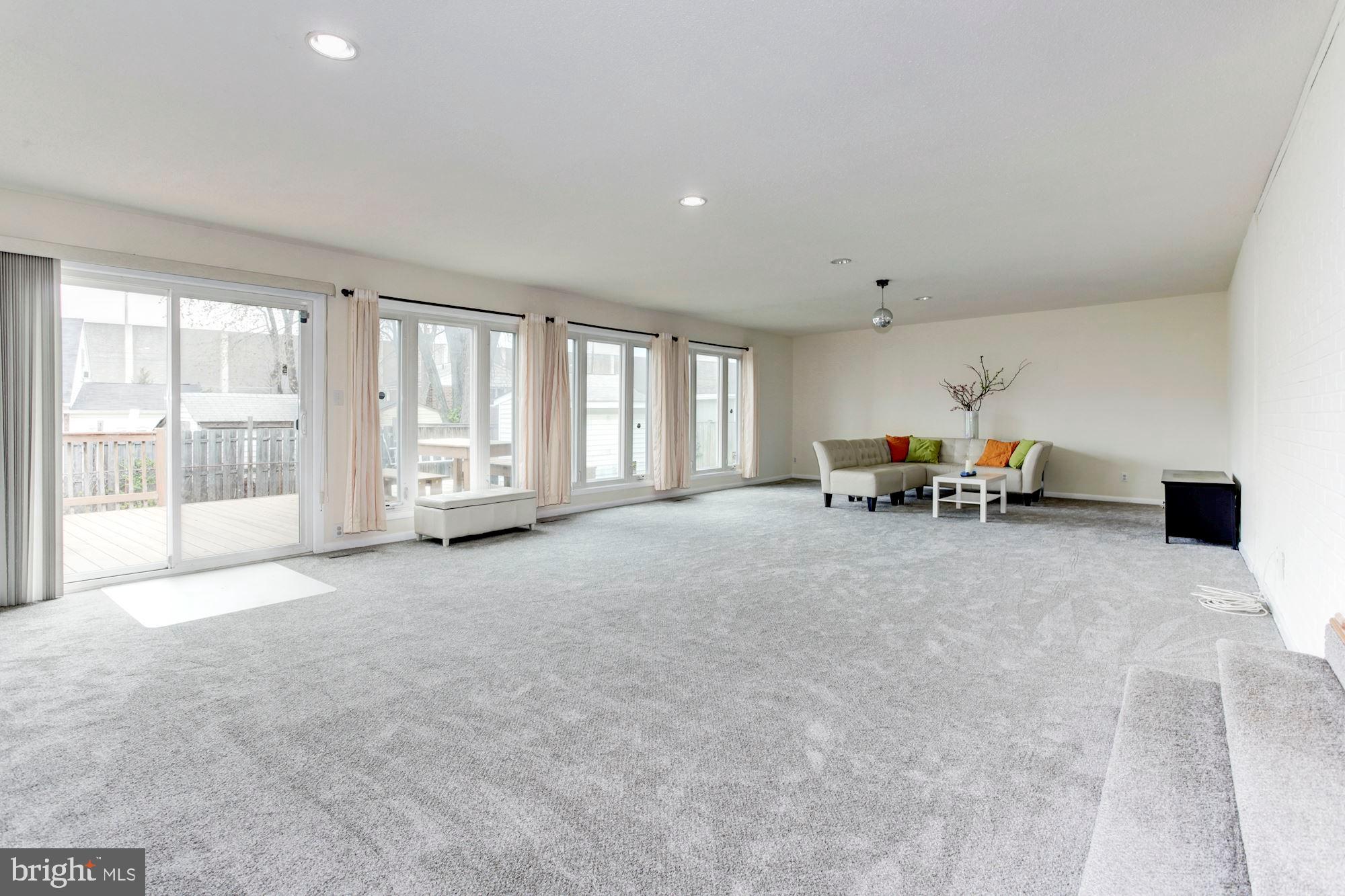 6906 Inverness Drive Springfield, VA 22150 - Photo 23 of 42 FAMILY ROOM