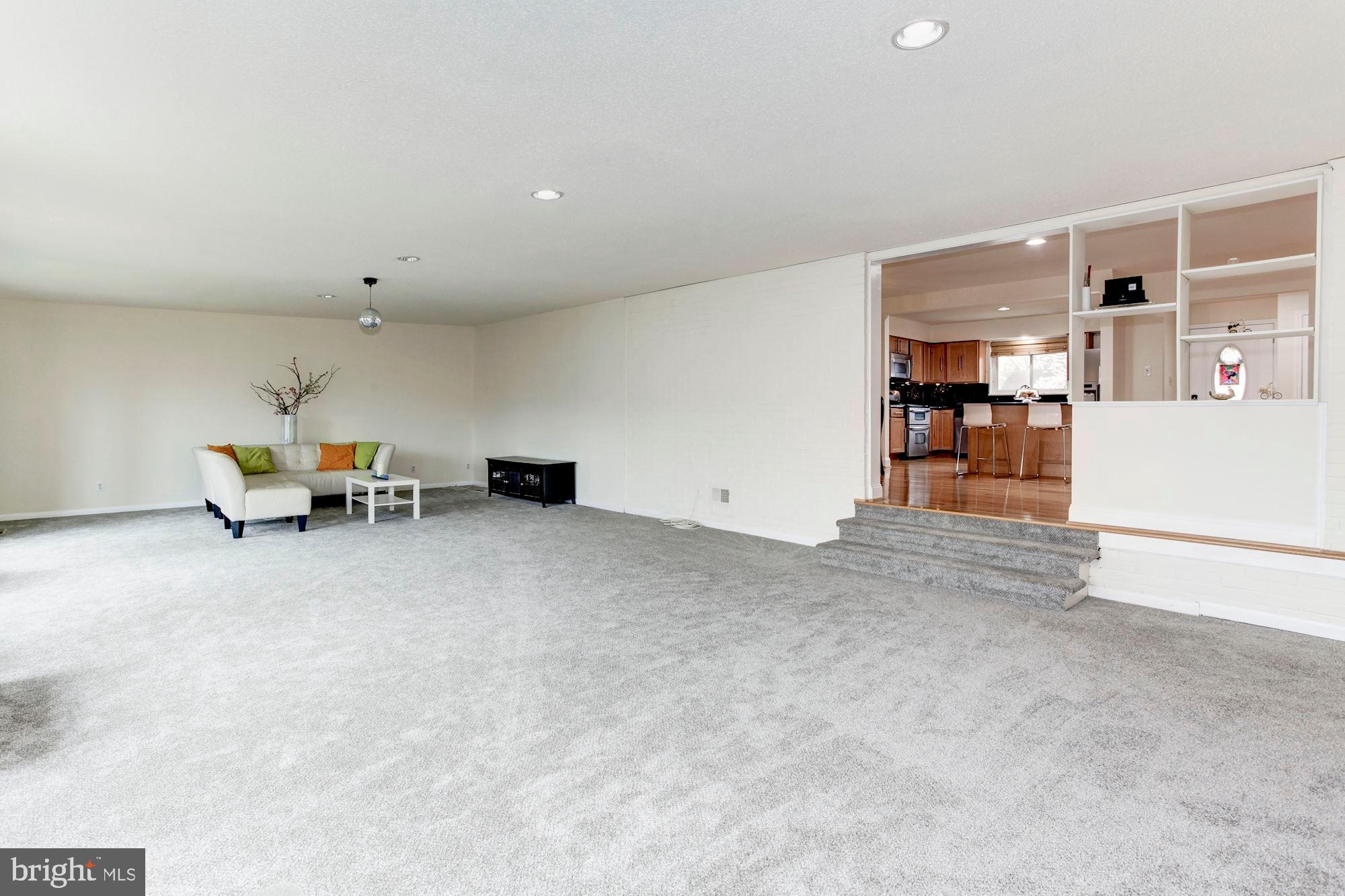 6906 Inverness Drive Springfield, VA 22150 - Photo 24 of 42 FAMILY ROOM