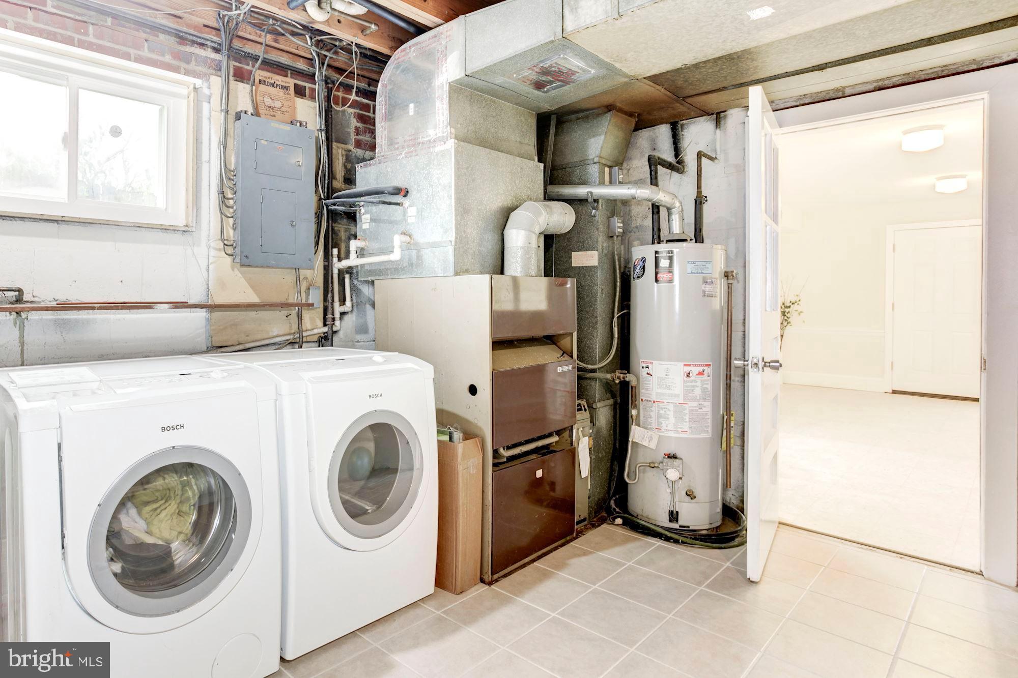 6906 Inverness Drive Springfield, VA 22150 - Photo 34 of 42 LAUNDRY ROOM