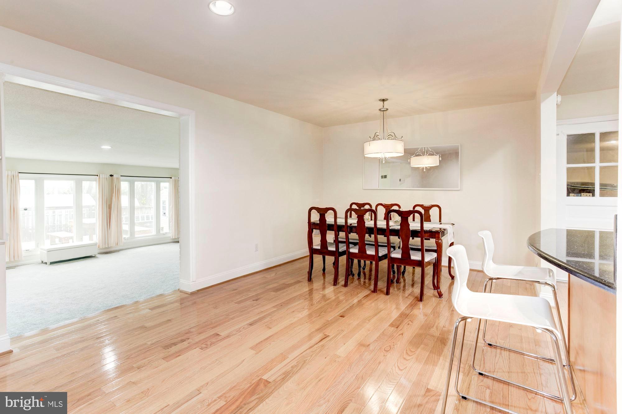 6906 Inverness Drive Springfield, VA 22150 - Photo 9 of 42 DINING ROOM
