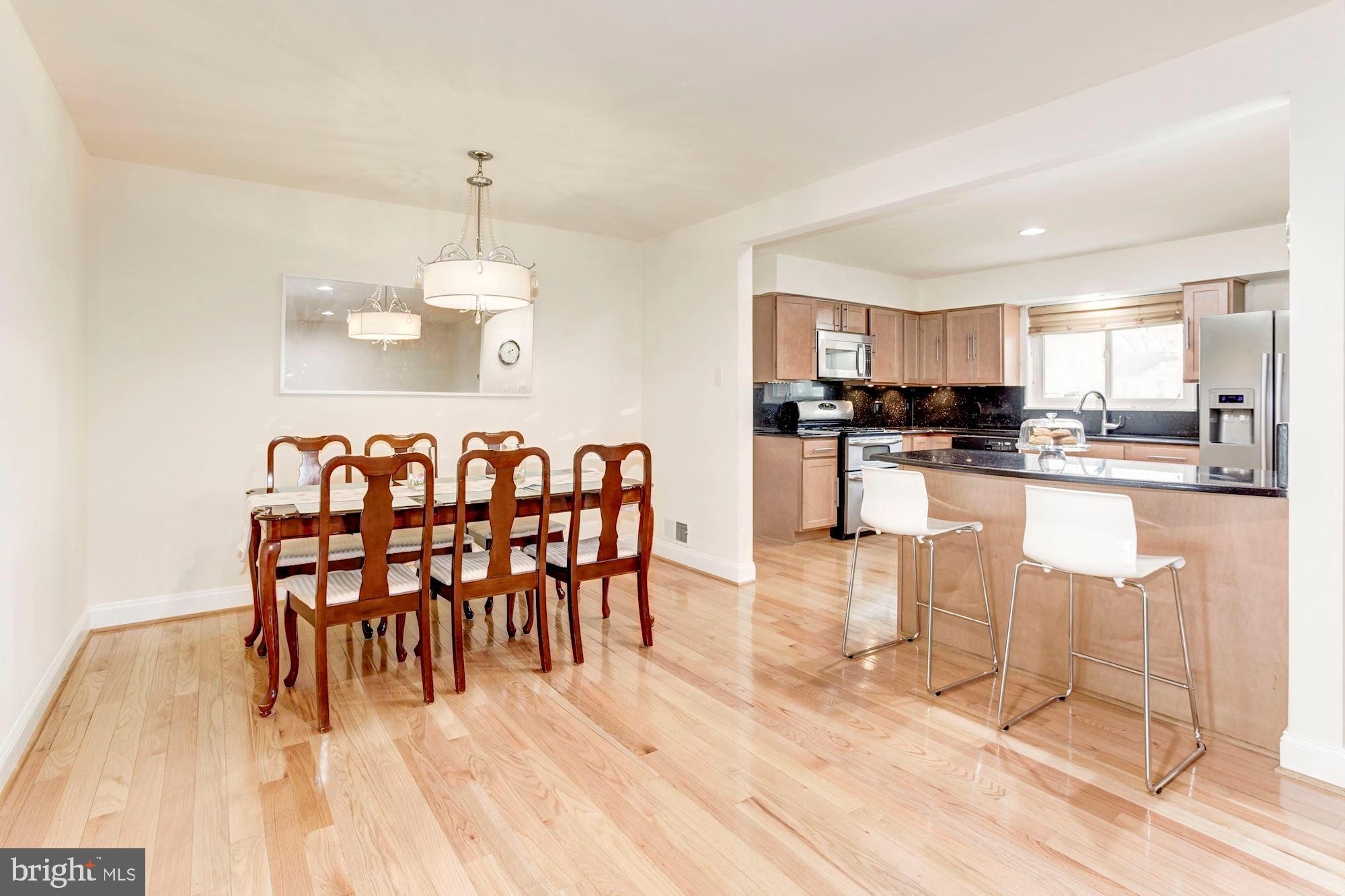 6906 Inverness Drive Springfield, VA 22150 - Photo 10 of 42 DINING ROOM