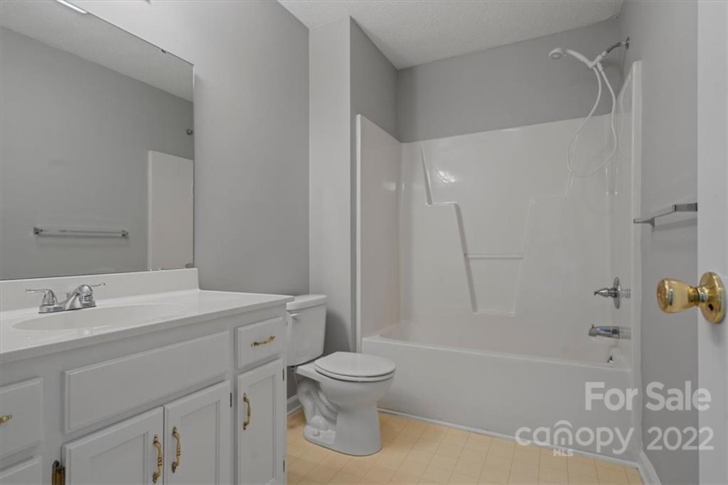 2443 Hawk Ridge Drive Gastonia, NC 28056 - Photo 16 of 30 Gallery Image 16