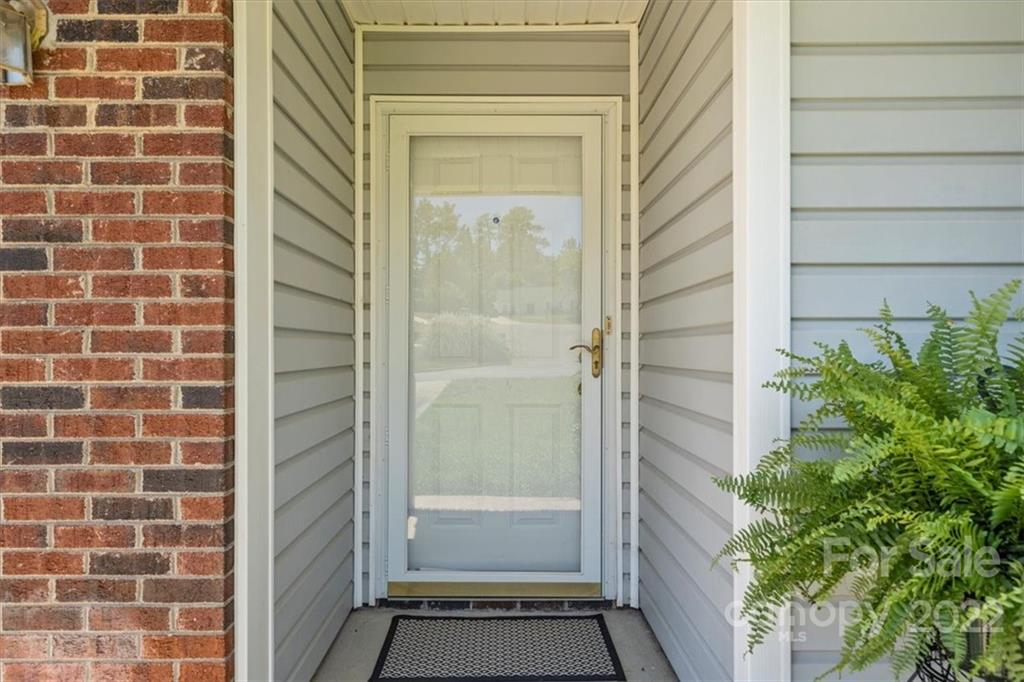 2443 Hawk Ridge Drive Gastonia, NC 28056 - Photo 4 of 30 Gallery Image 4