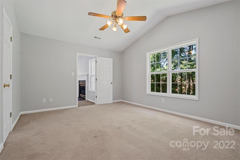 2443 Hawk Ridge Drive Gastonia, NC 28056 - Photo 10 of 30 Gallery Image 10