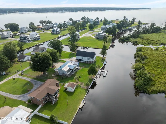 $375,000 | 86 Blackbird Lane, Chocowinity, NC 27817