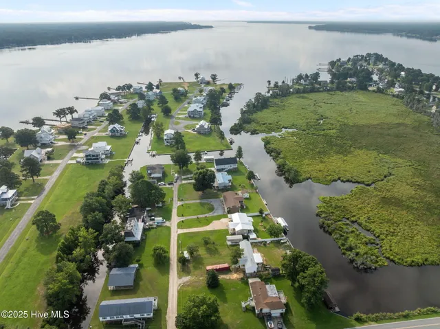 $375,000 | 86 Blackbird Lane, Chocowinity, NC 27817