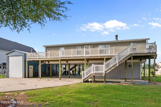 $375,000 | 86 Blackbird Lane, Chocowinity, NC 27817