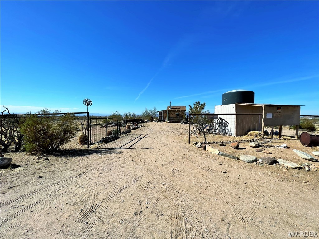14415 Ernest Road Yucca, AZ 86438 - Photo 5 of 54 Gallery Image 5