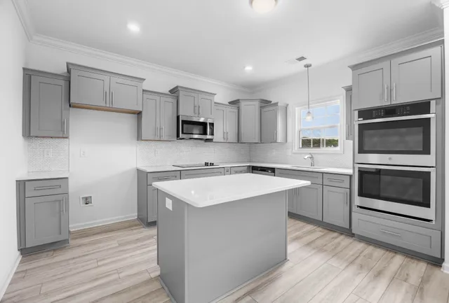 $419,900 | 2582 Rafiki Drive, Clarksville, TN 37042