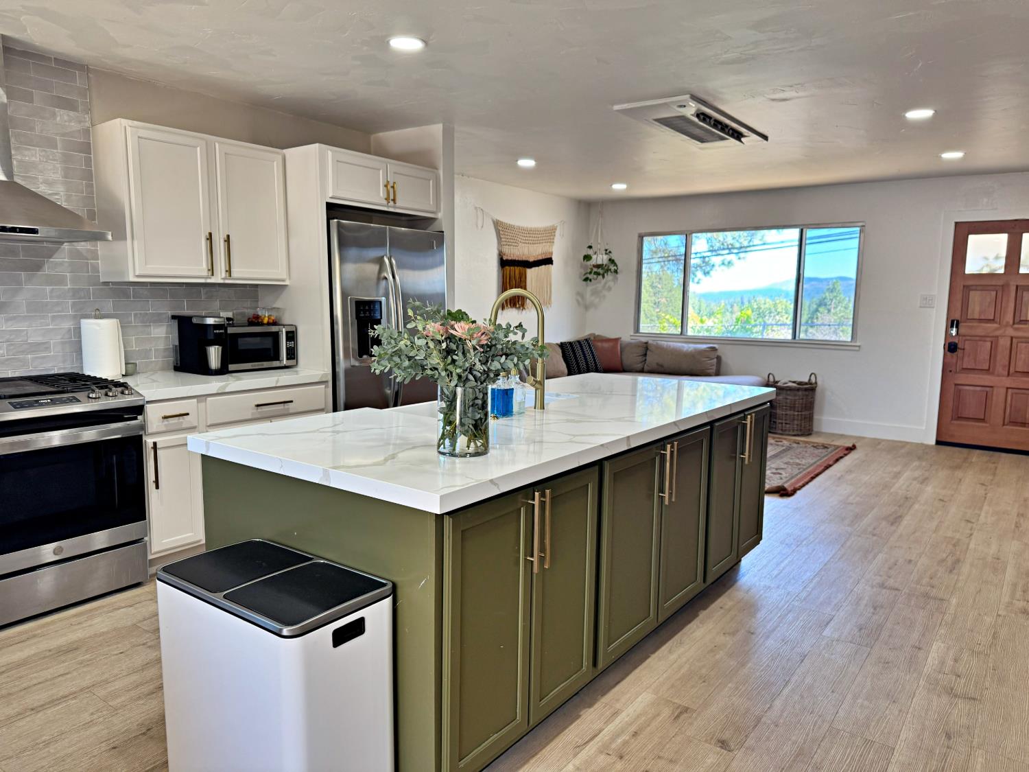 3860 Carson Road Camino, CA 95709 - Photo 9 of 41