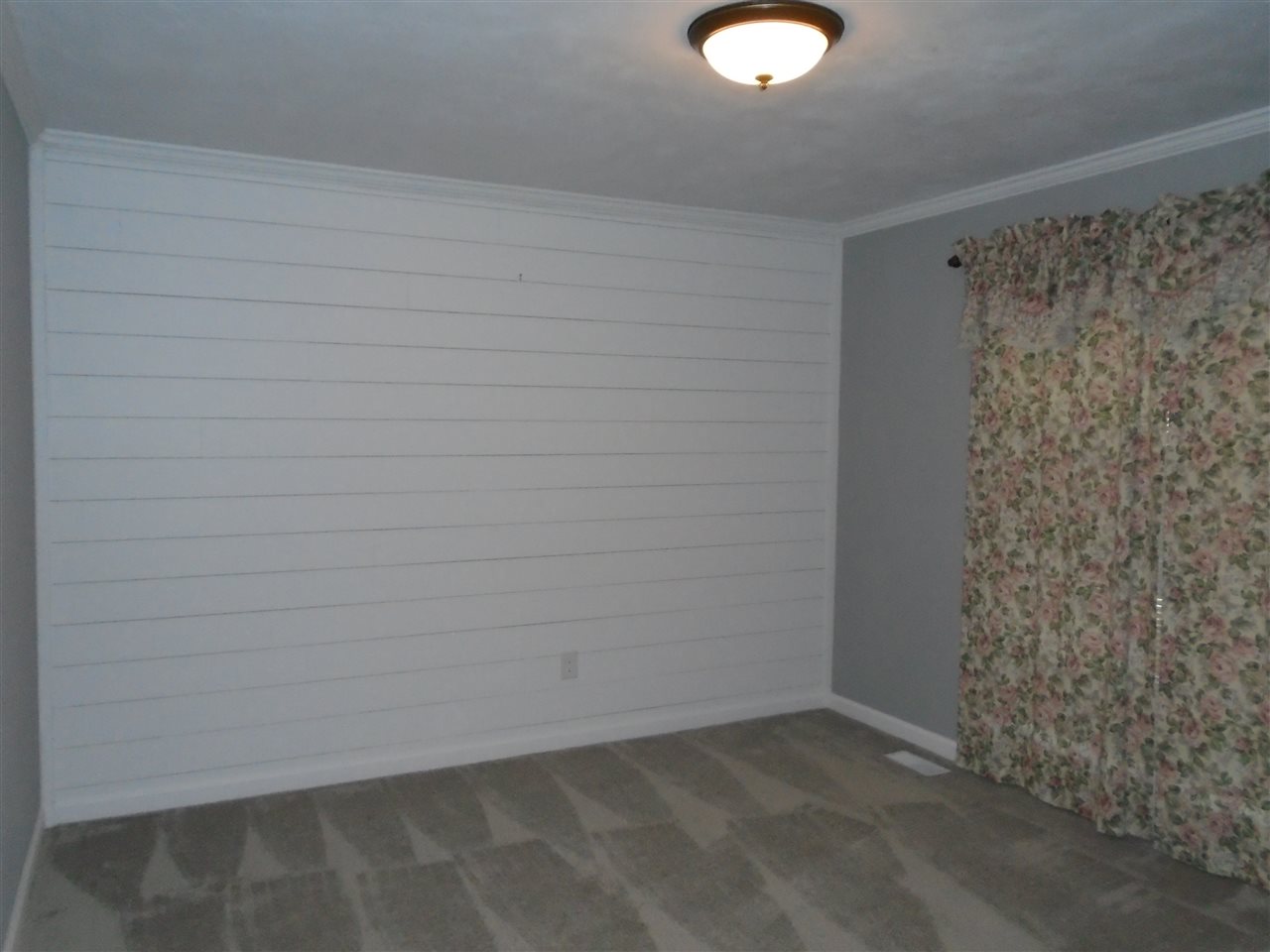 15378 Dover Hill Road Loogootee, IN 47553 - Photo 11 of 23 Gallery Image 11