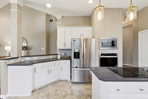 $850,000 | 7947 Glade Hill Court, Dallas, TX 75218