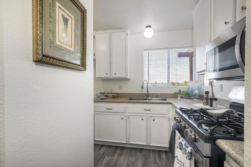 4545 Golden Ridge Drive Oceanside, CA 92056 - Photo 10 of 28