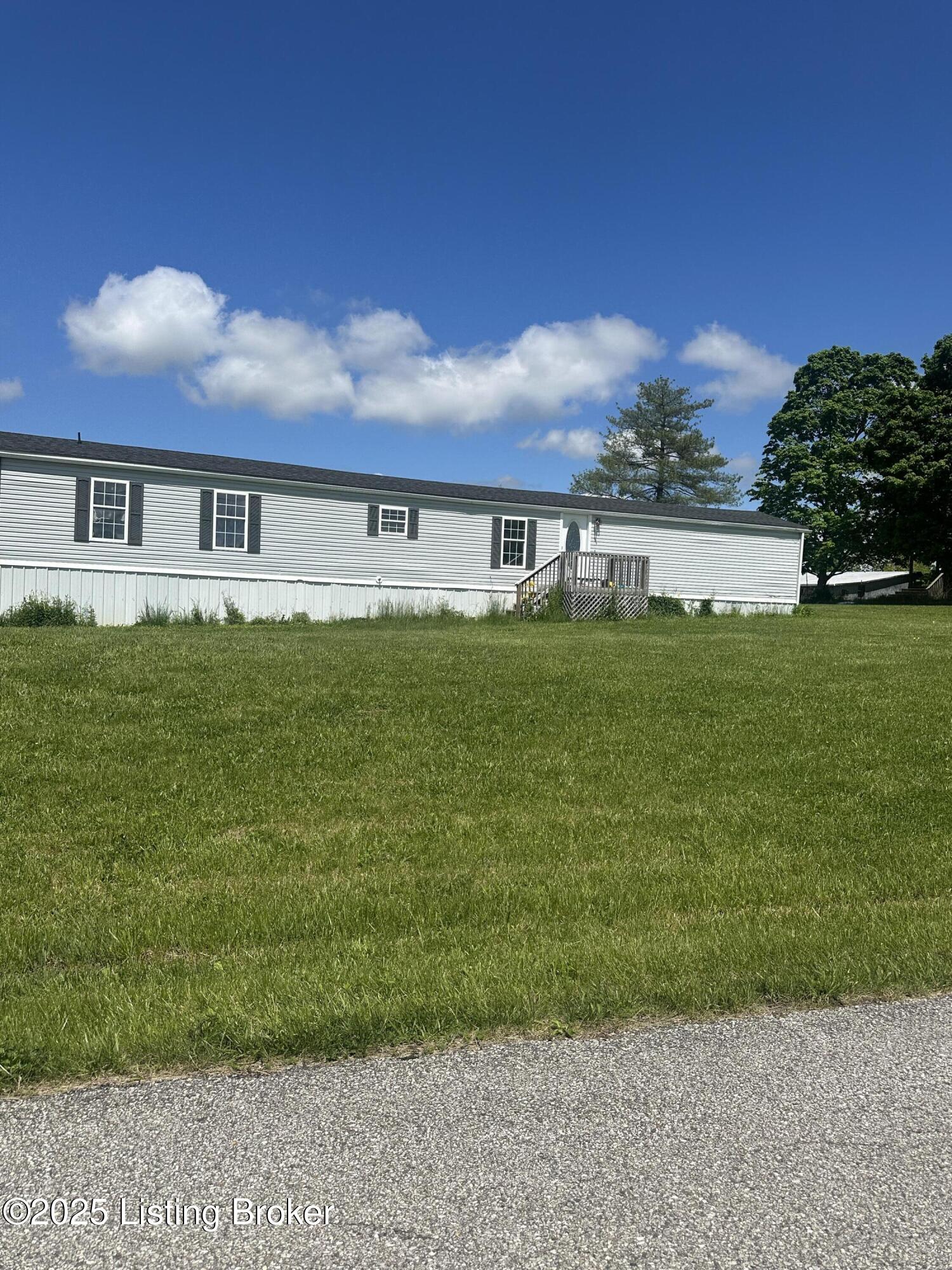 4299 High Plains Road Vine Grove, KY 40175 - Photo 2 of 21 IMG_5152