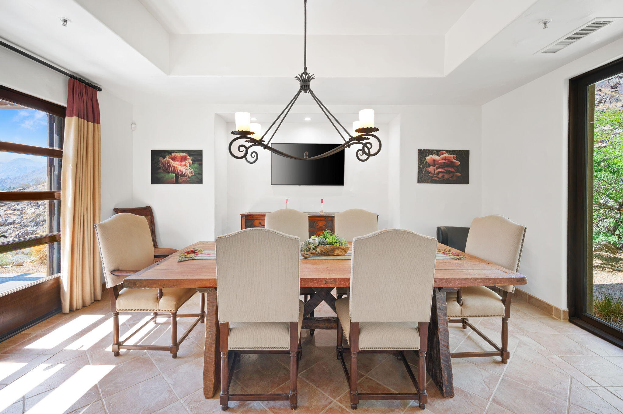 72275 Upper Way West Palm Desert, CA 92260 - Photo 16 of 68 a dining room with furniture and window