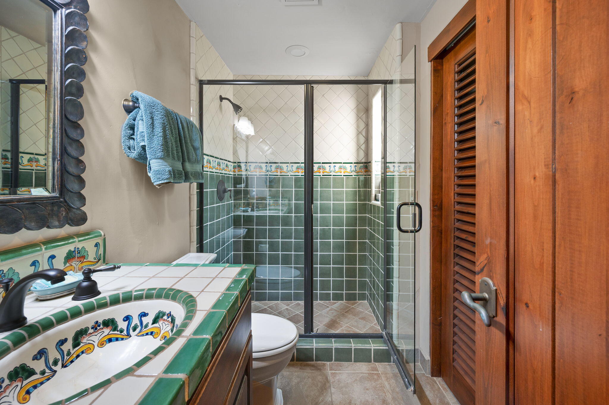 72275 Upper Way West Palm Desert, CA 92260 - Photo 40 of 68 a bathroom with a sink a toilet and shower