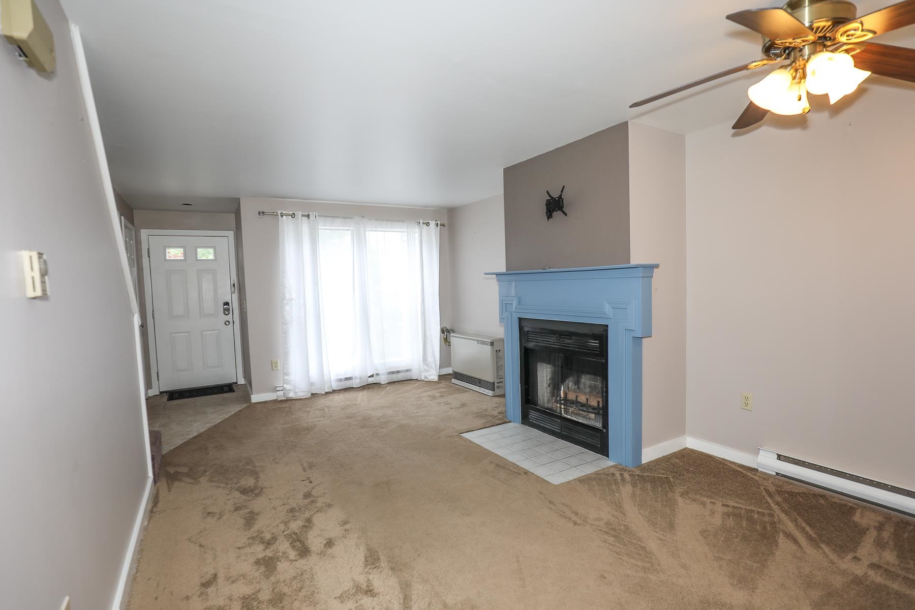 15 Northeast Village Road Concord, NH 03301 - Photo 3 of 22